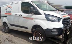 19183fj Bk2113405aj 200580315 Left Tailgate Light / 13-23 / 6. Pines / 740585