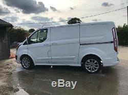 Ford Transit Custom SPORT L1 H1 2.2TDI 155ps SWB FFSH